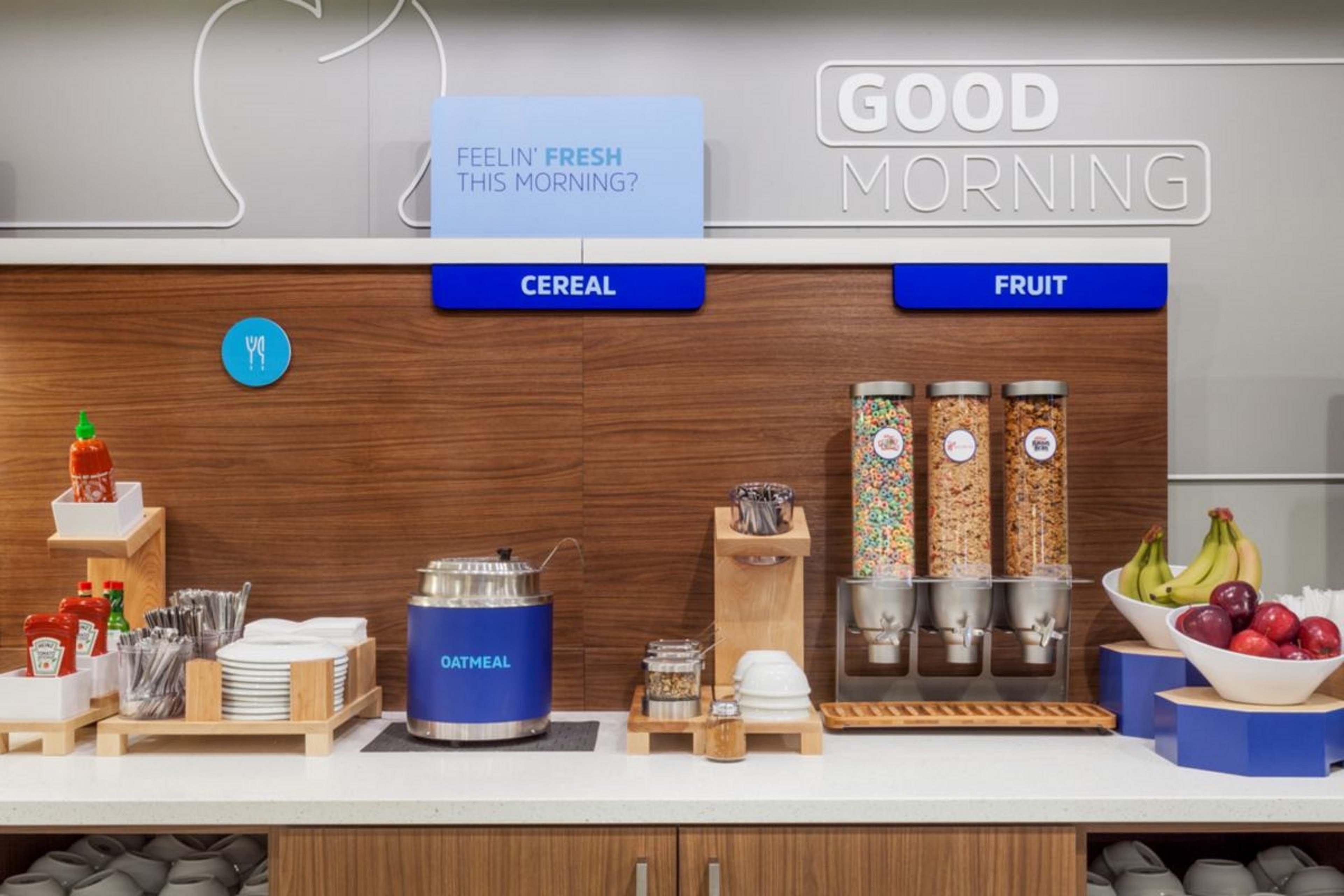 Holiday Inn Express & Suites - Oxford By Ihg Extérieur photo