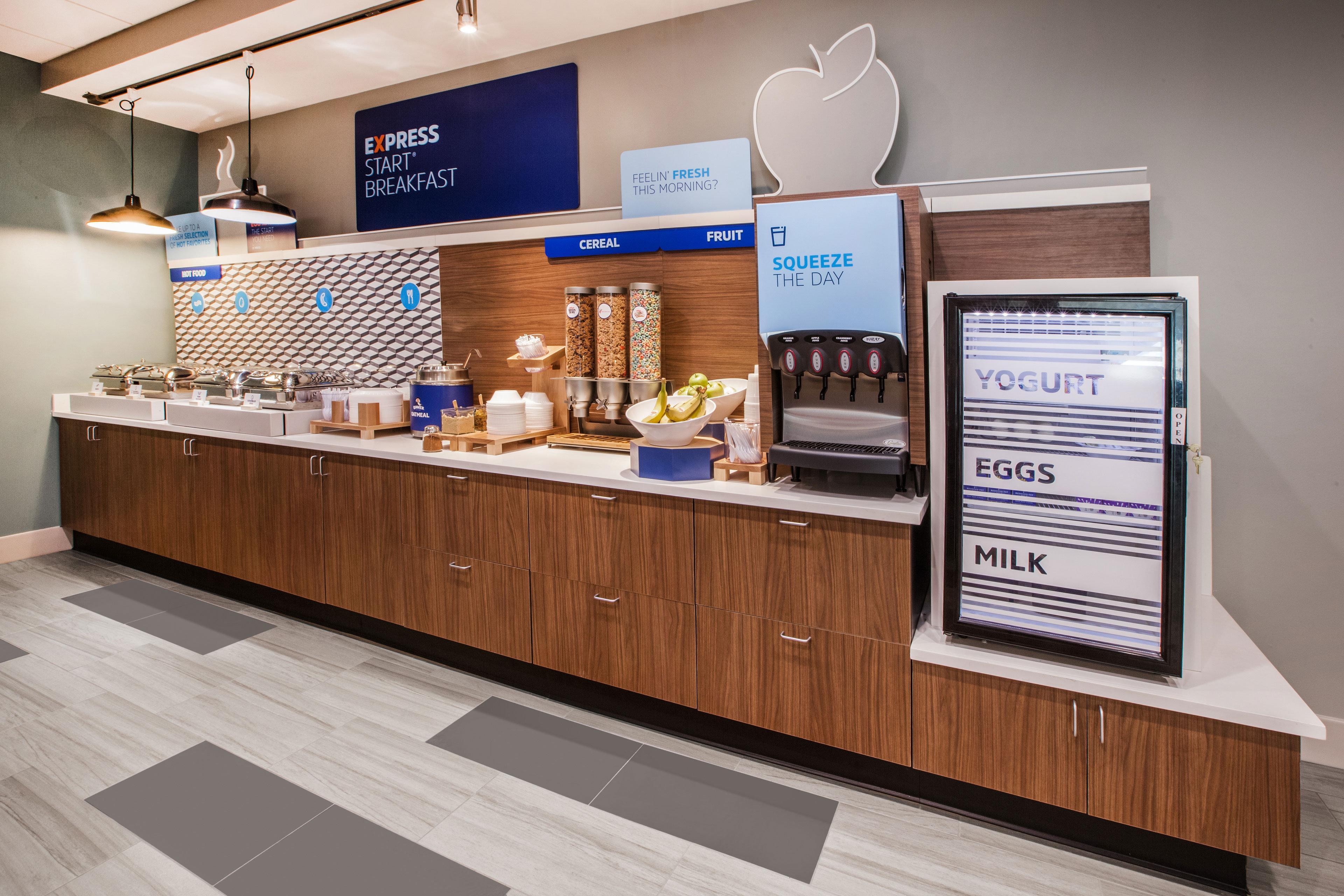 Holiday Inn Express & Suites - Oxford By Ihg Extérieur photo