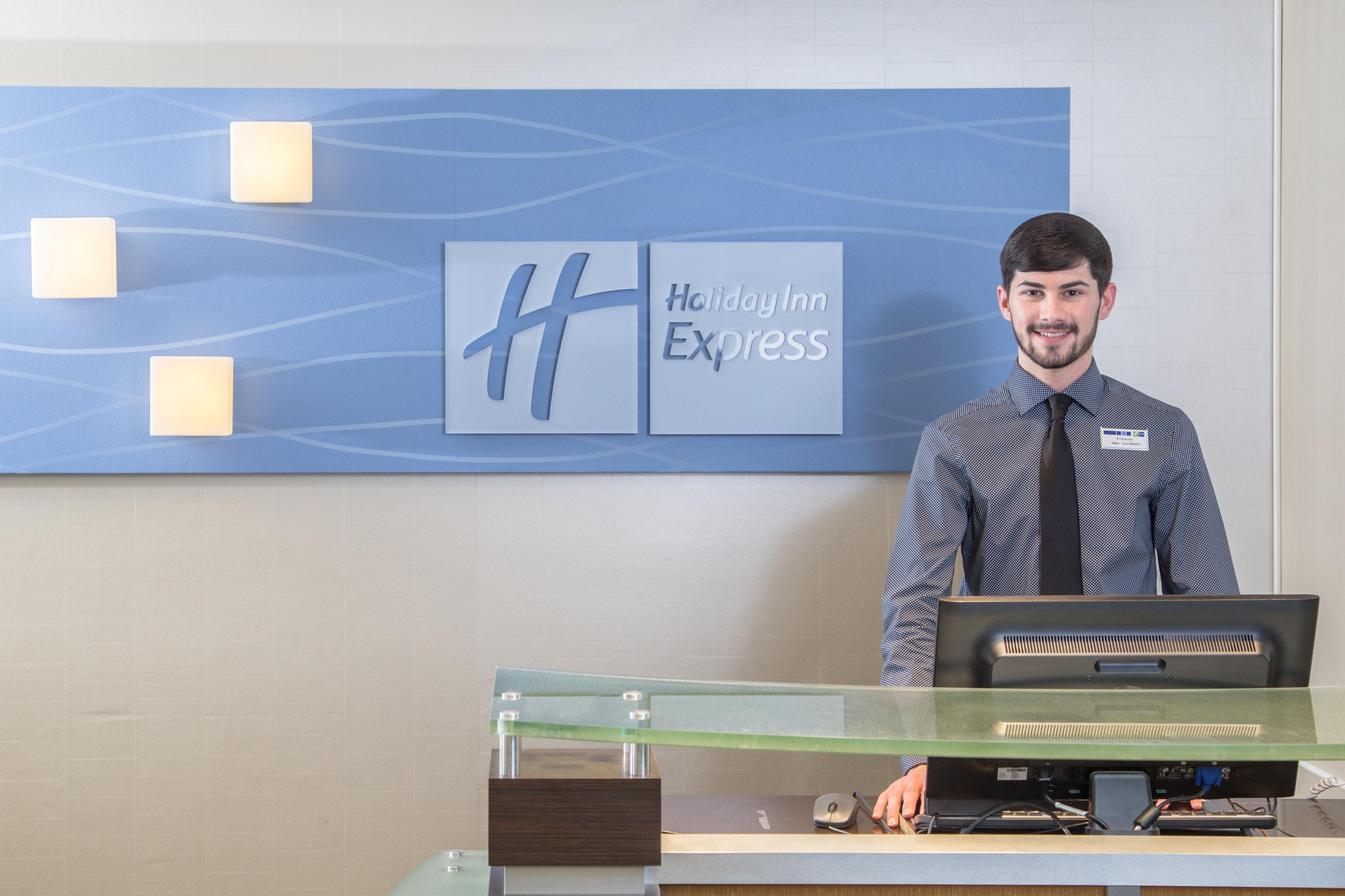 Holiday Inn Express & Suites - Oxford By Ihg Extérieur photo