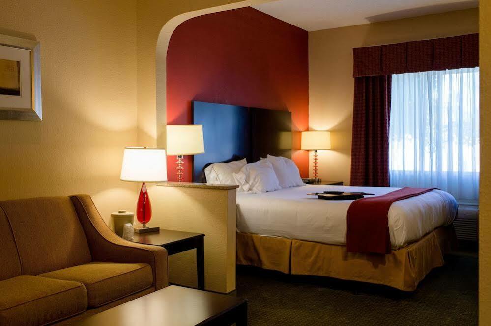 Holiday Inn Express & Suites - Oxford By Ihg Extérieur photo